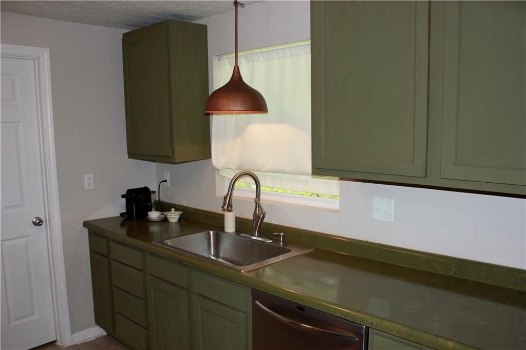 11822 Hoster Road Carmel, IN 46033 - Photo 6 of 23 Gallery Image 6