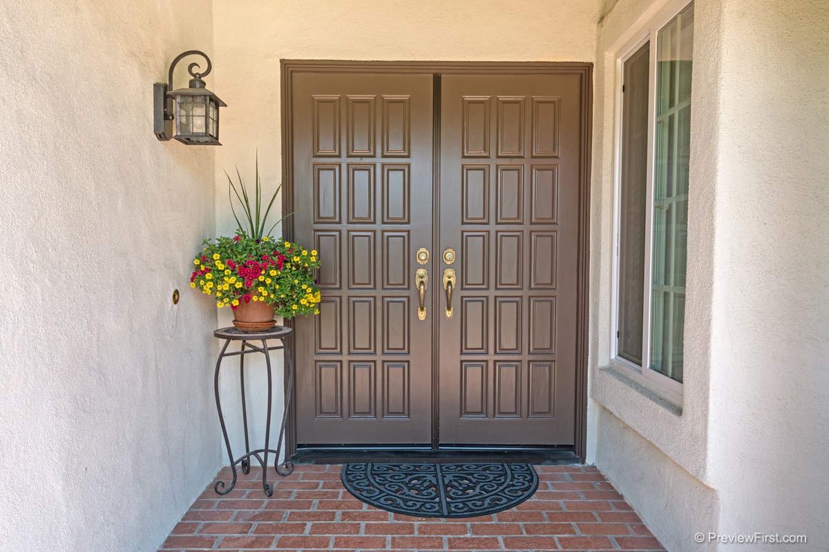 14082 Valley Springs Road Poway, CA 92064 - Photo 2 of 22