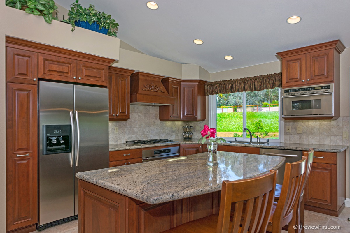 14082 Valley Springs Road Poway, CA 92064 - Photo 7 of 22