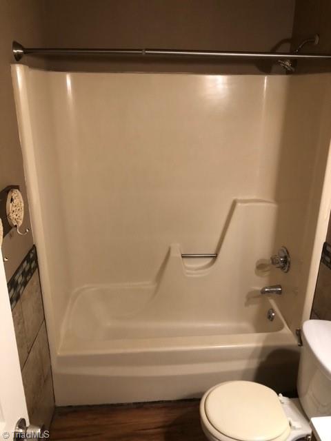 4295 Brownsboro Road, Unit 8 Winston-Salem, NC 27106 - Photo 9 of 16