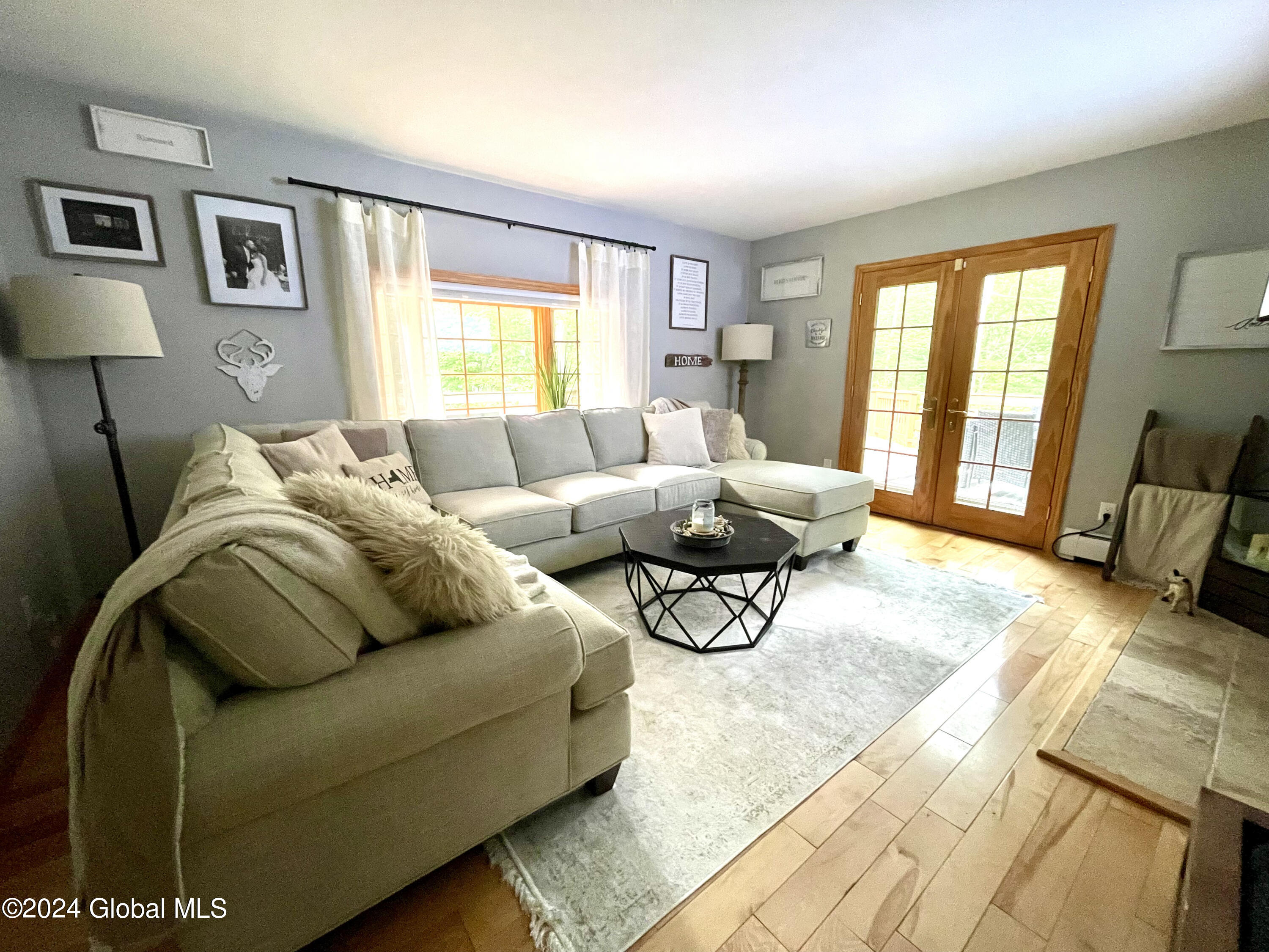 309 Stage Road Charlton, NY 12019 - Photo 6 of 38 Living Room
