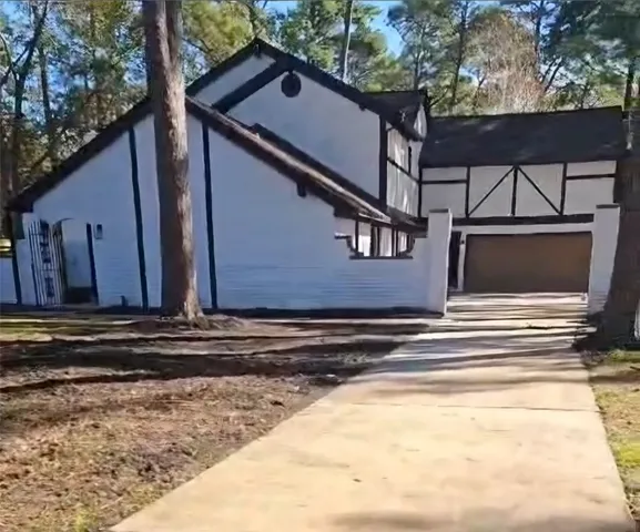 $379,900 | 6611 Falling Waters Drive, Spring, TX 77379