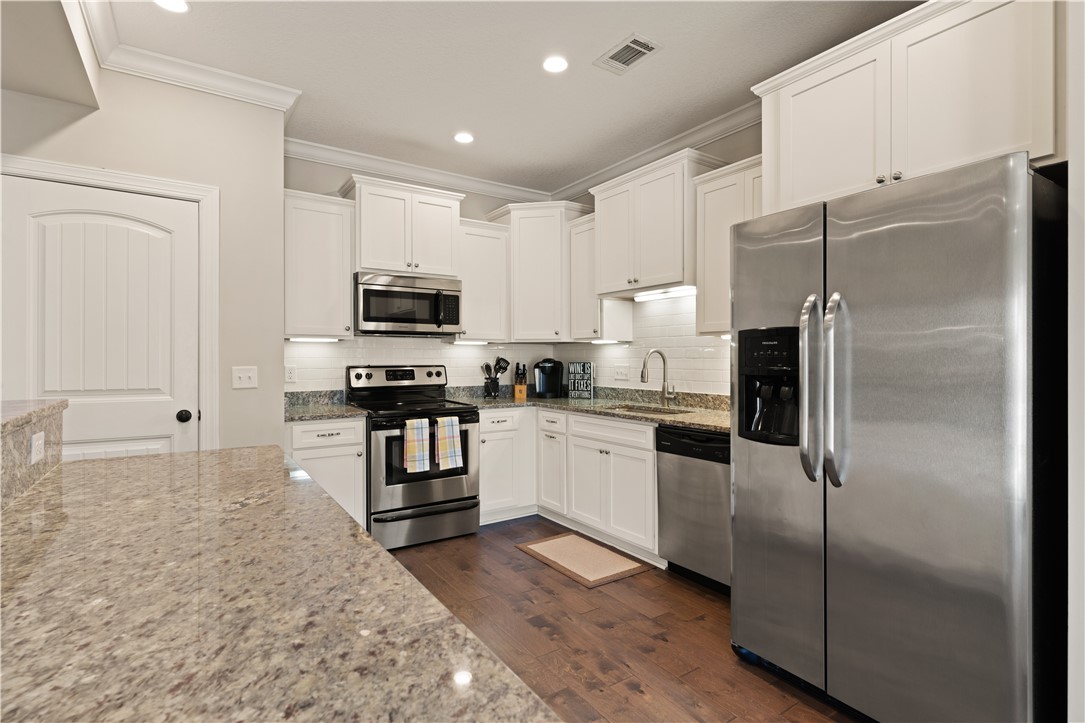 1603 Mariners Circle St. Simons Island, GA 31522 - Photo 12 of 37