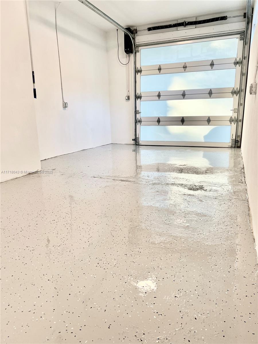 2725 Southwest 19th Street Miami, FL 33145 - Photo 43 of 49 a view of a small room