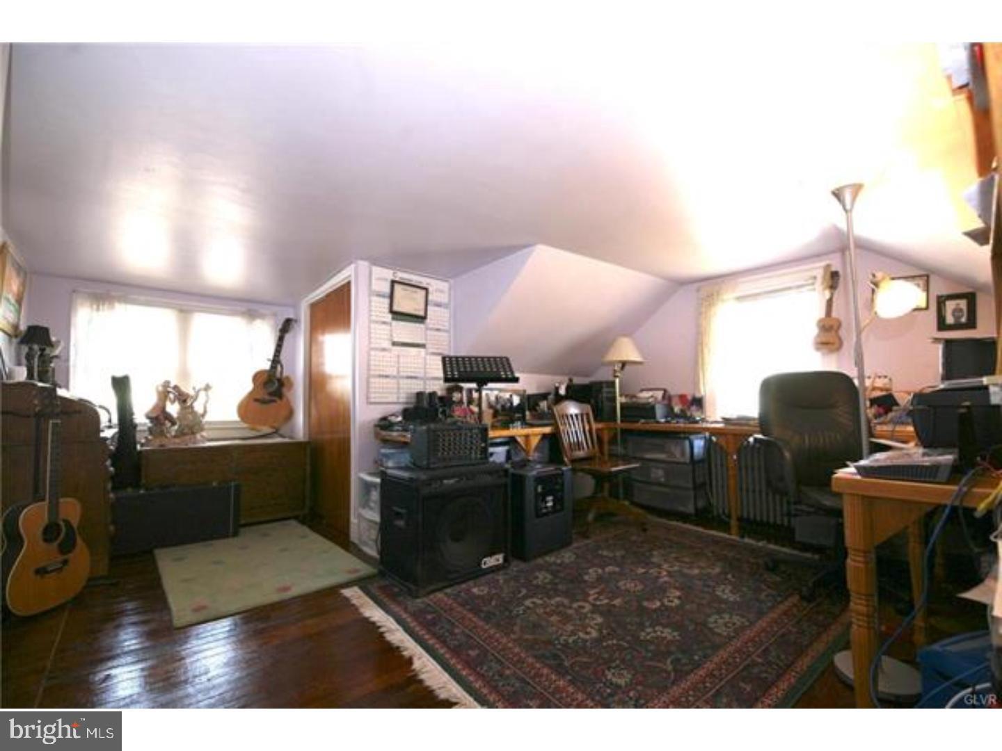 2801 Middletown Road Bethlehem, PA 18020 - Photo 15 of 17