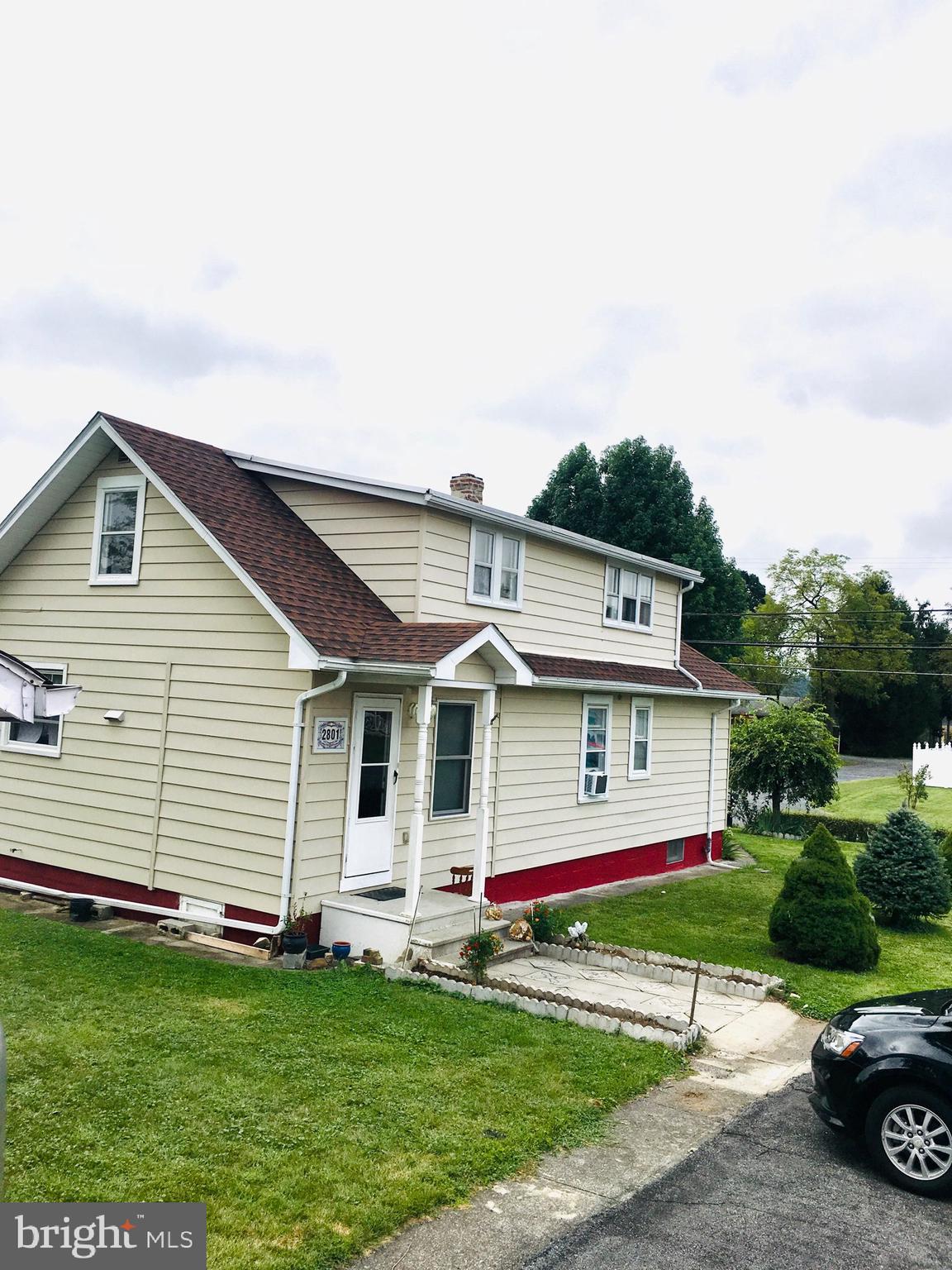 2801 Middletown Road Bethlehem, PA 18020 - Photo 4 of 17