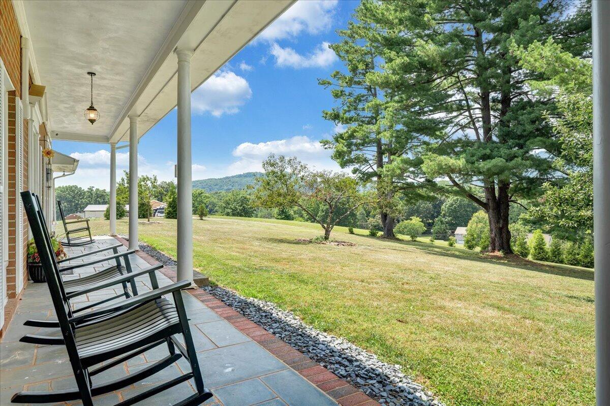 1125 Loyds Store Road Vinton, VA 24179 - Photo 10 of 119 007-MIB06182