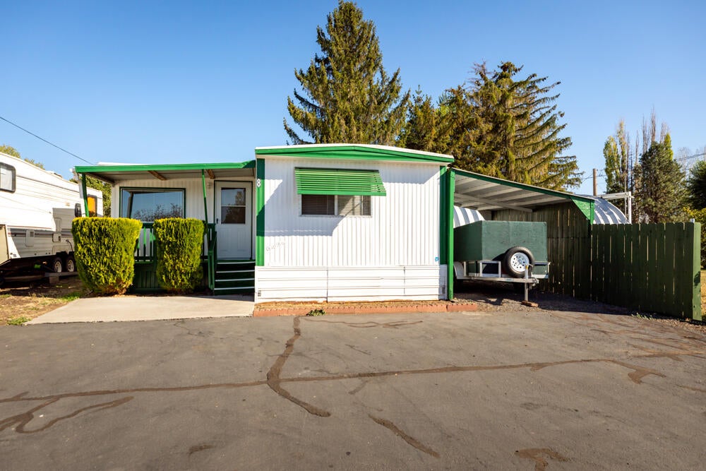 7550 Booth Road Klamath Falls, OR 97603 - Photo 32 of 85 7550+7600BoothRd.-8