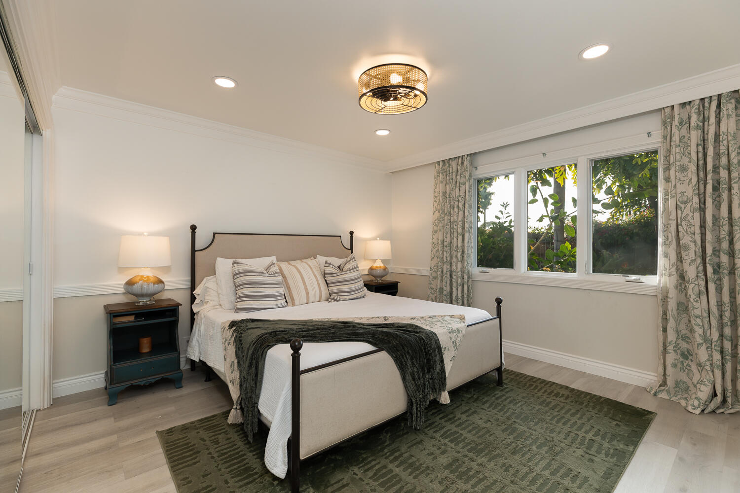 5402 Cameo Road Carpinteria, CA 93013 - Photo 10 of 28 a bedroom with a bed and a window