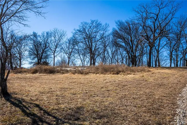 $69,750 | 46 North Lakeview Drive, Pleasanton, KS 66075