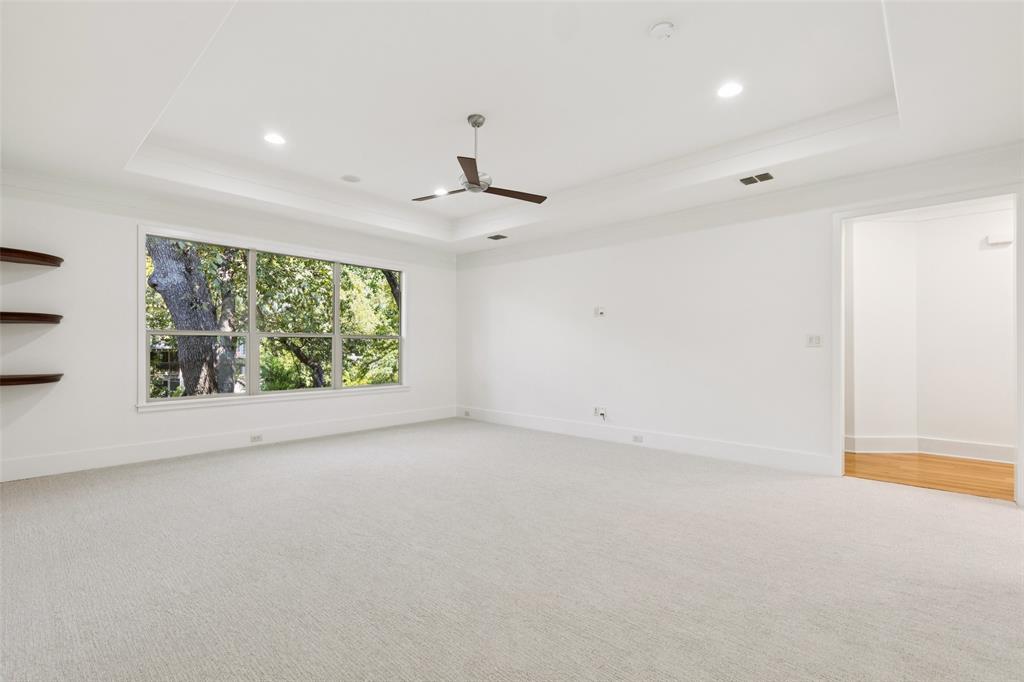 6757 Lakefair Circle Dallas, TX 75214 - Photo 28 of 40 an empty room with windows
