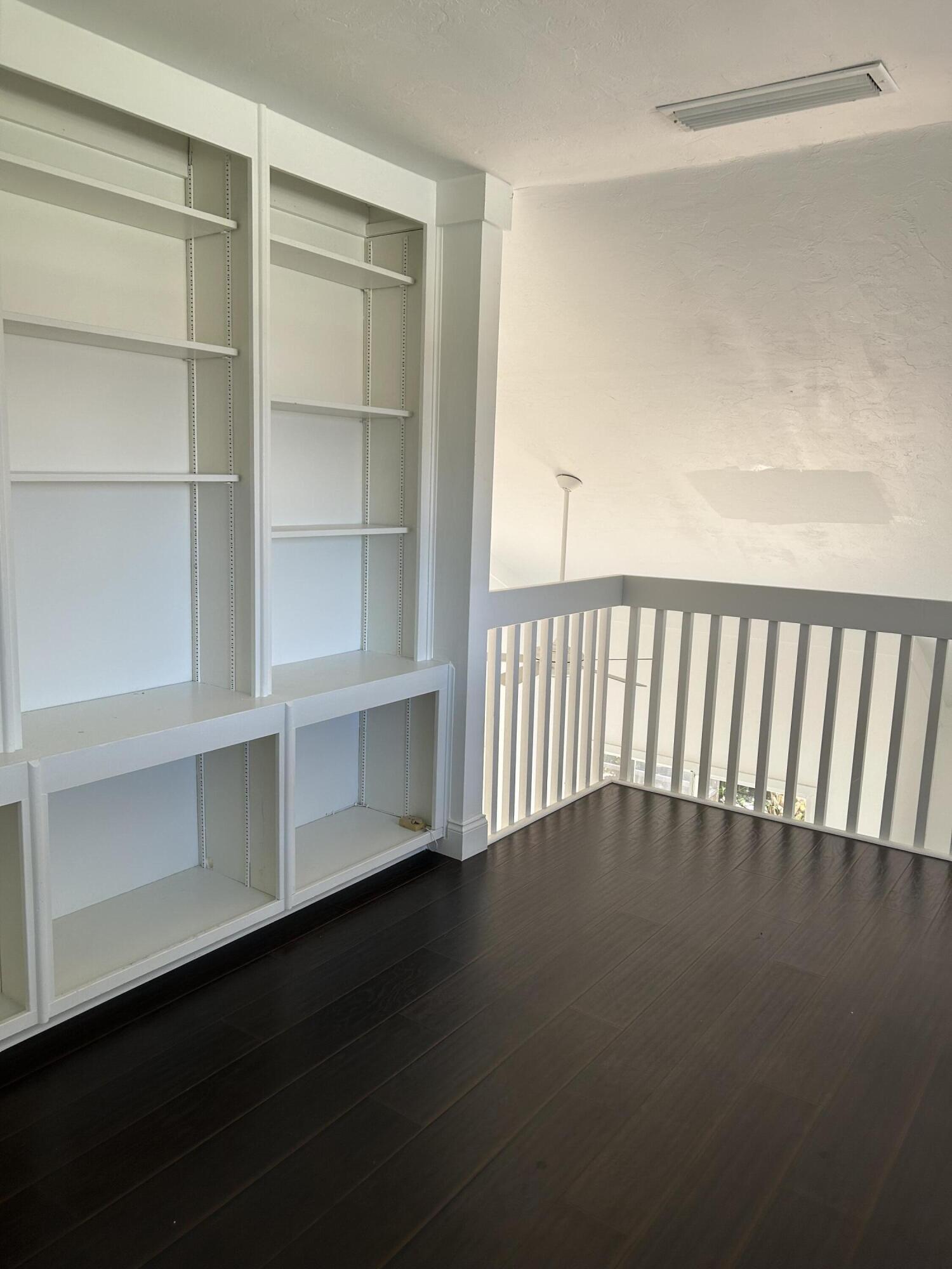 1260 Southwest 19th Street Boca Raton, FL 33486 - Photo 13 of 25 1260 loft