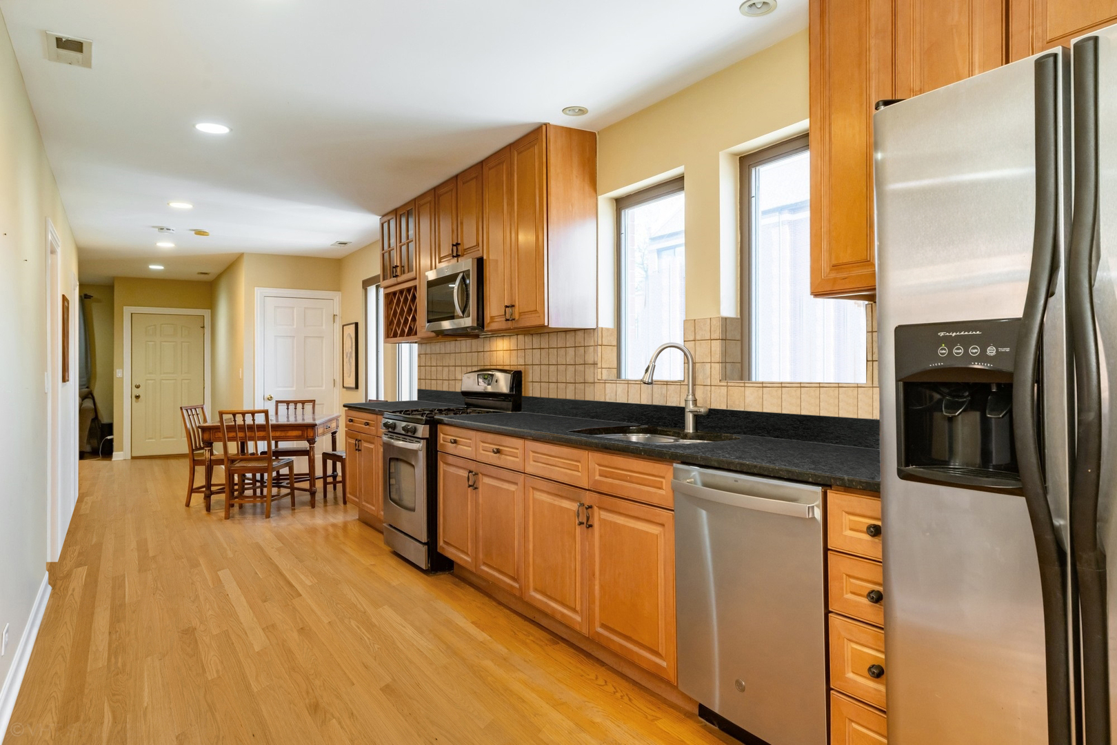 1908 West Augusta Boulevard, Unit 2 Chicago, IL 60622 - Photo 2 of 17