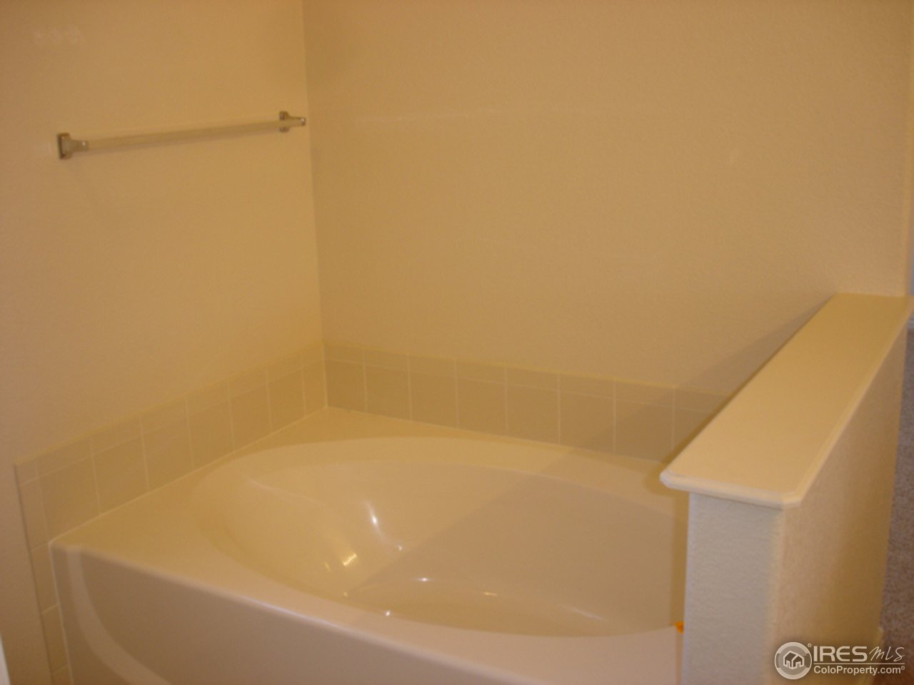 4672 West 20th Road, Unit 1225 Greeley, CO 80634 - Photo 5 of 7 Bath