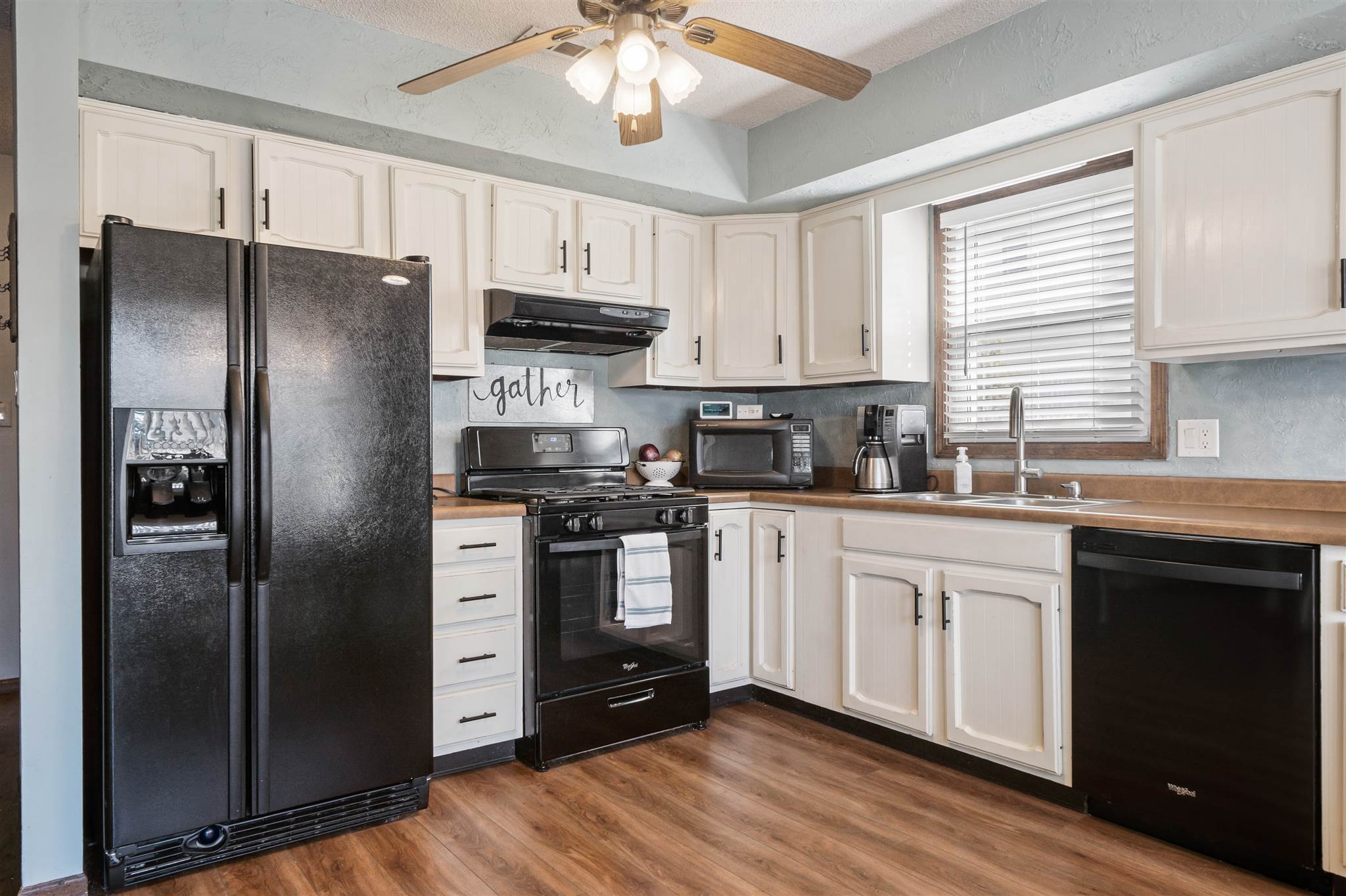 9104 Mariners Ridge Drive Fort Wayne, IN 46819 - Photo 8 of 29