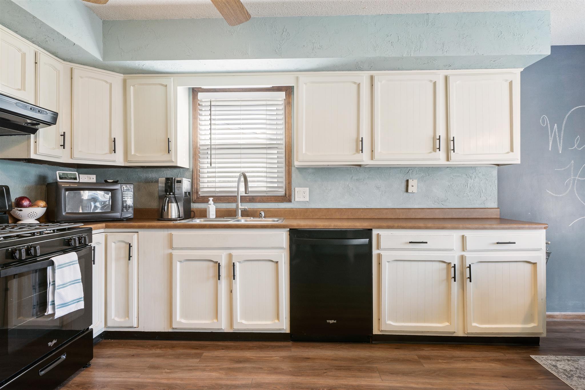 9104 Mariners Ridge Drive Fort Wayne, IN 46819 - Photo 9 of 29