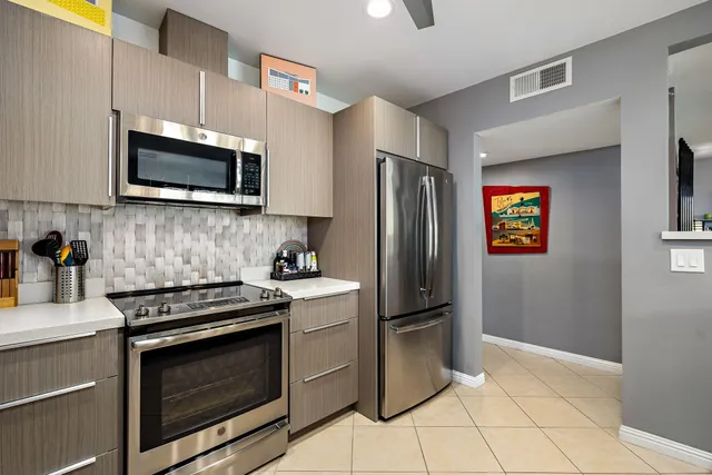 $525,000 | 46123 Highway 74, Palm Desert, CA 92260