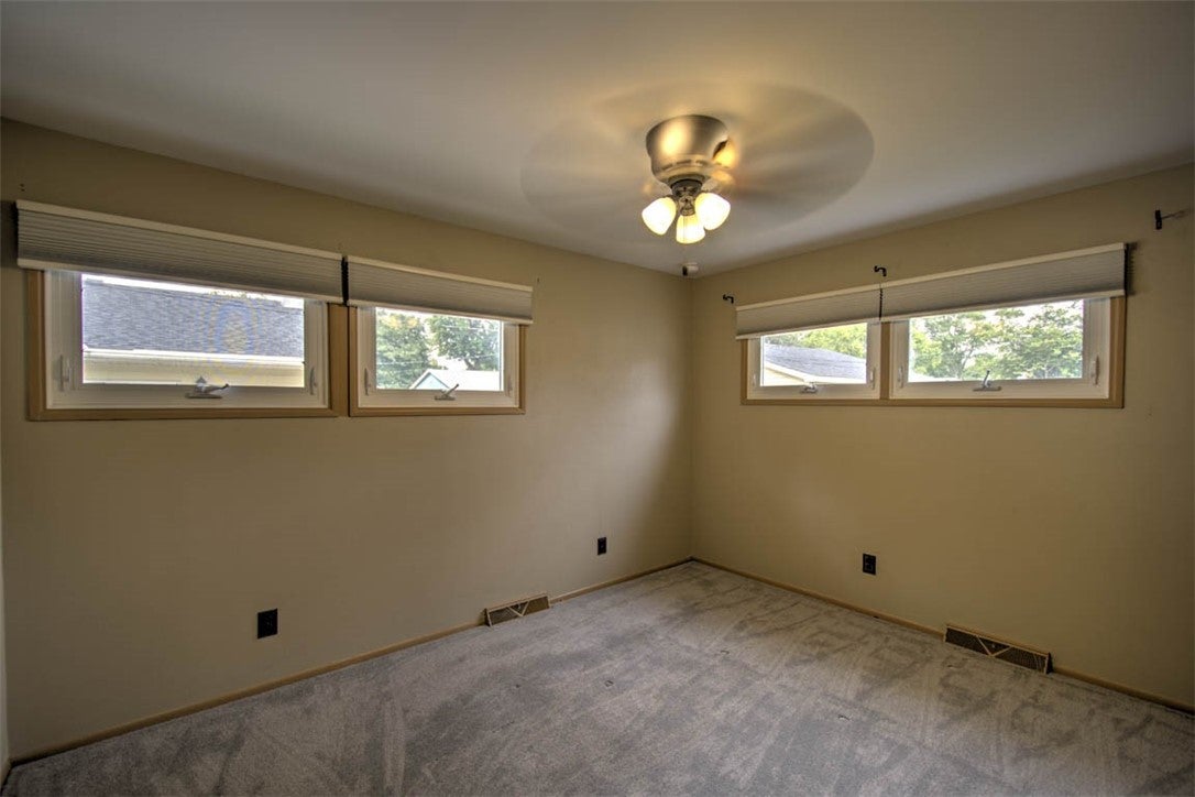 114 Columbus Drive Decatur, IL 62526 - Photo 19 of 32 Gallery Image 19