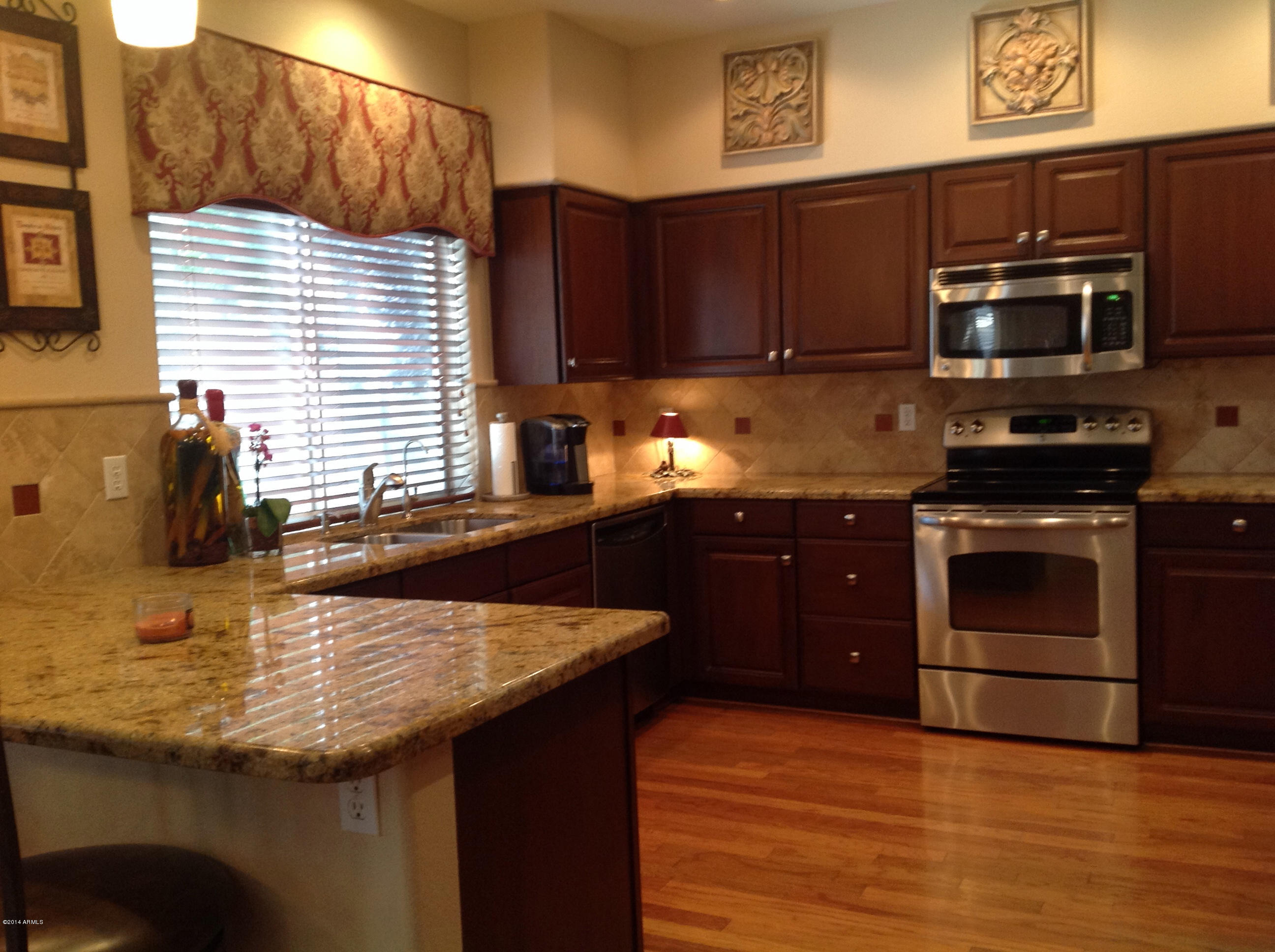 393 West El Freda Road Tempe, AZ 85284 - Photo 11 of 28 IMG_1588
