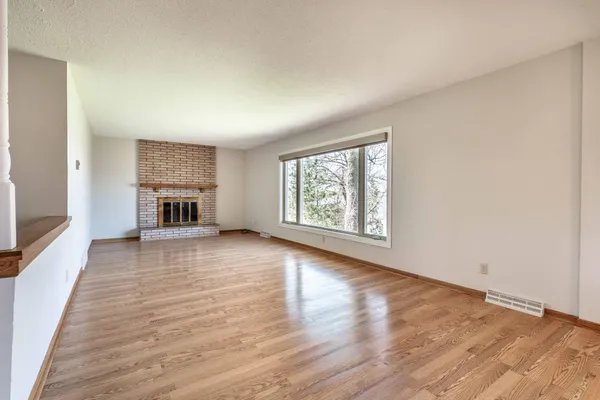 $619,000 | 1721 Minnehuta Drive, Fergus Falls, MN 56537