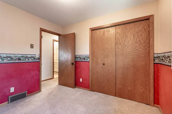 $619,000 | 1721 Minnehuta Drive, Fergus Falls, MN 56537