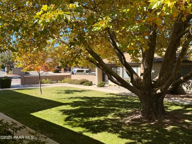$299,900 | 341 Country Club Circle, Prescott, AZ 86303