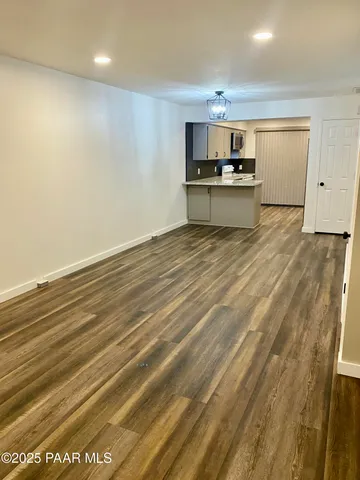 $299,900 | 341 Country Club Circle, Prescott, AZ 86303