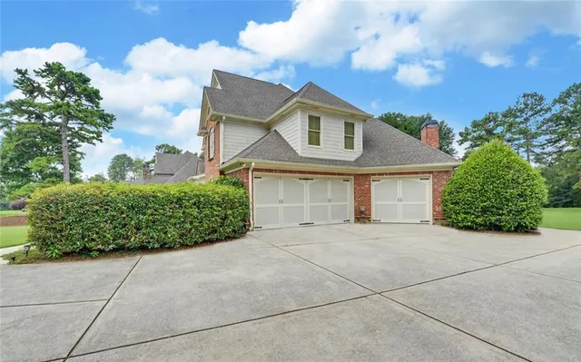 $1,075,000 | 4638 Manor Drive, Gainesville, GA 30506