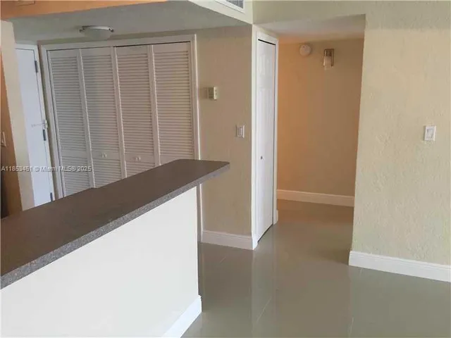 $1,975 | 9143 Southwest 77th Avenue, Unit B807, Miami, FL 33156