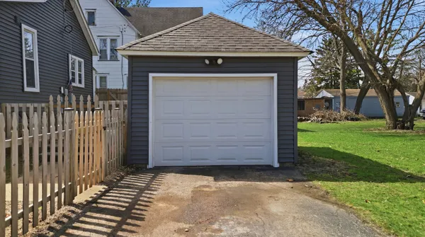 $219,900 | 403 South 8th Street, DeKalb, IL 60115