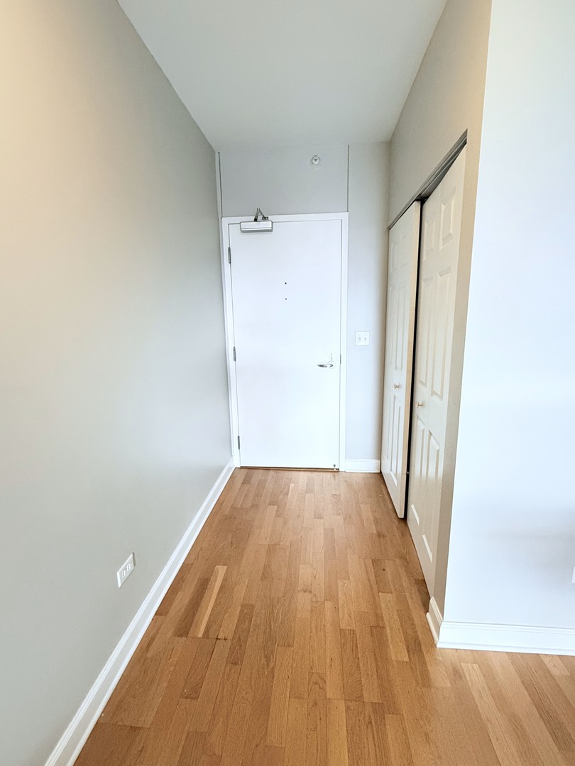 1101 South State Street, Unit 1505 Chicago, IL 60605 - Photo 8 of 20