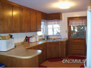 2260 Deep Gap Road Bryson City, NC 28713 - Photo 7 of 21