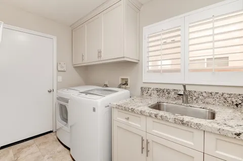 $2,400,000 | 4567 Campobello Street, San Diego, CA 92130