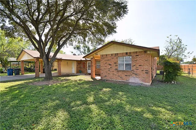 $1,300 | 525 Buttercup Lane, New Braunfels, TX 78130