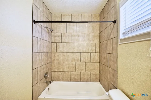 $1,300 | 525 Buttercup Lane, New Braunfels, TX 78130