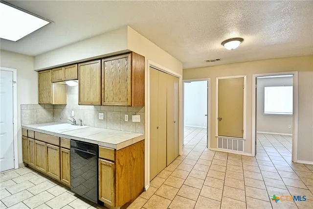 $1,300 | 525 Buttercup Lane, New Braunfels, TX 78130