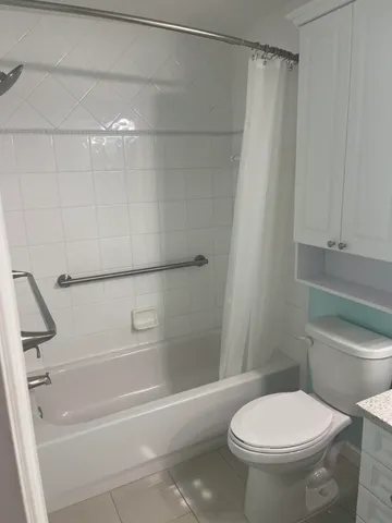 $285,000 | 7727 Southampton Terrace, Unit 305, Tamarac, FL 33321