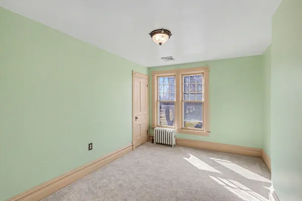 $295,000 | 706 Bloomfield Boulevard, Jackson, MI 49203