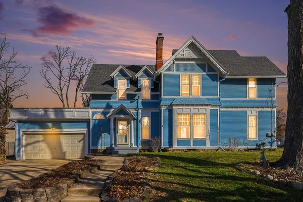 $295,000 | 706 Bloomfield Boulevard, Jackson, MI 49203