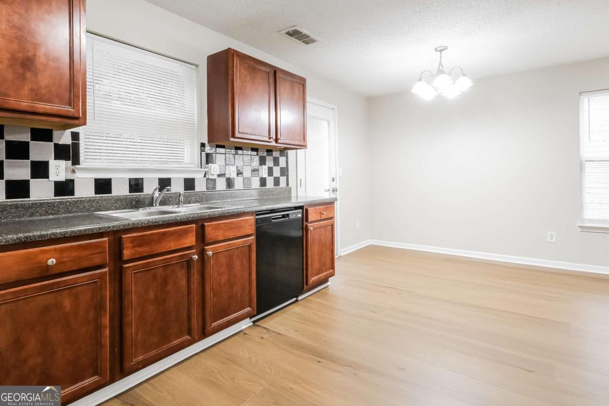 8829 Seneca Road Palmetto, GA 30268 - Photo 11 of 27