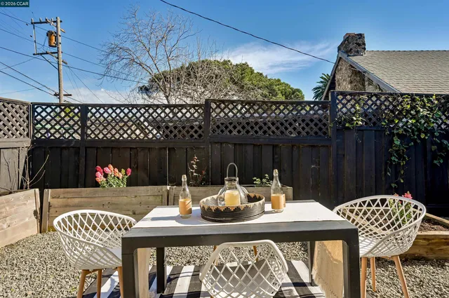 $359,999 | 204 Alameda Street, Vallejo, CA 94590