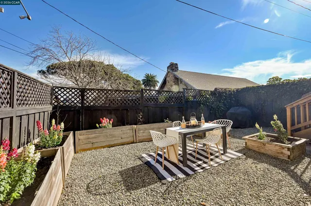 $359,999 | 204 Alameda Street, Vallejo, CA 94590
