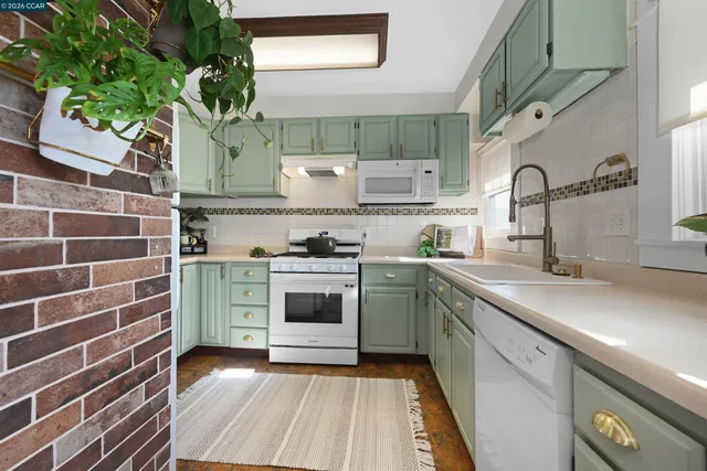 $359,999 | 204 Alameda Street, Vallejo, CA 94590