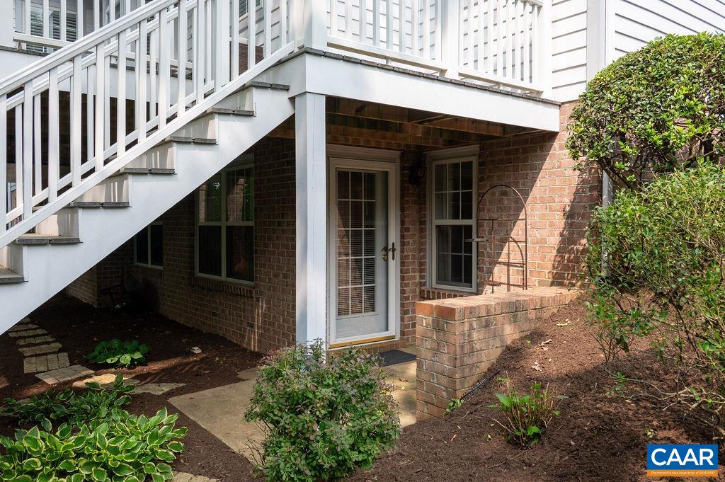 3515 Devon Pines Keswick, VA 22947 - Photo 52 of 68 Access to Terrace bedroom