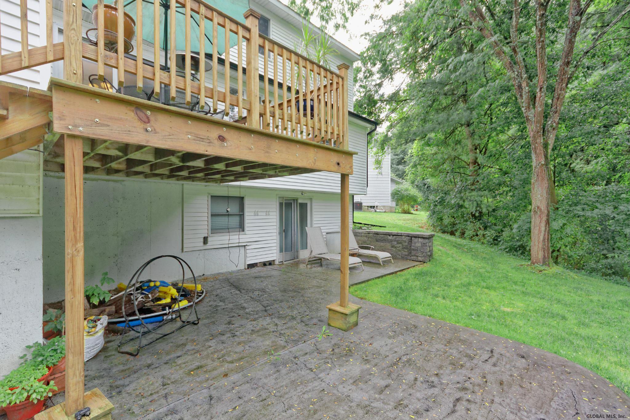 35 Summit Road Bethlehem, NY 12054 - Photo 37 of 41 Photo 53