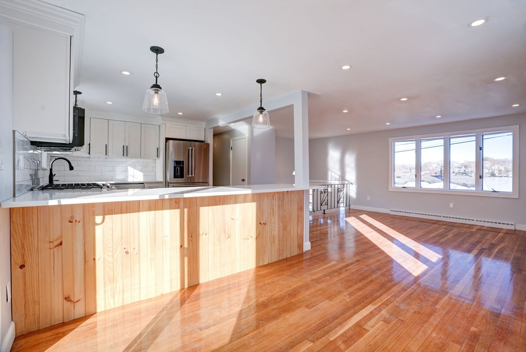 24 Lake View Road Weymouth, MA 02189 - Photo 13 of 39 Gallery Image 13