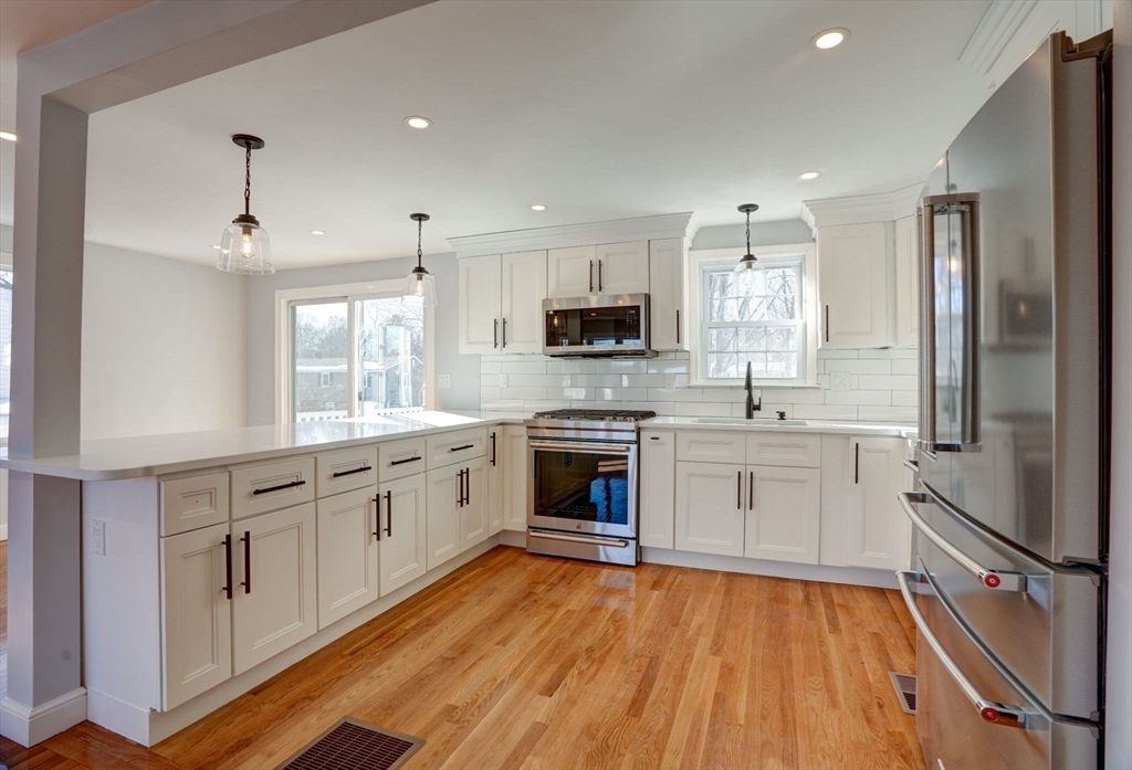 24 Lake View Road Weymouth, MA 02189 - Photo 17 of 39 Gallery Image 17