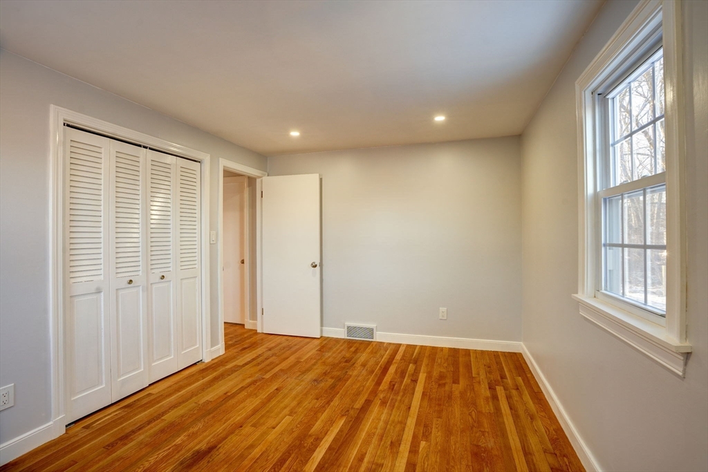 24 Lake View Road Weymouth, MA 02189 - Photo 24 of 39 Gallery Image 24