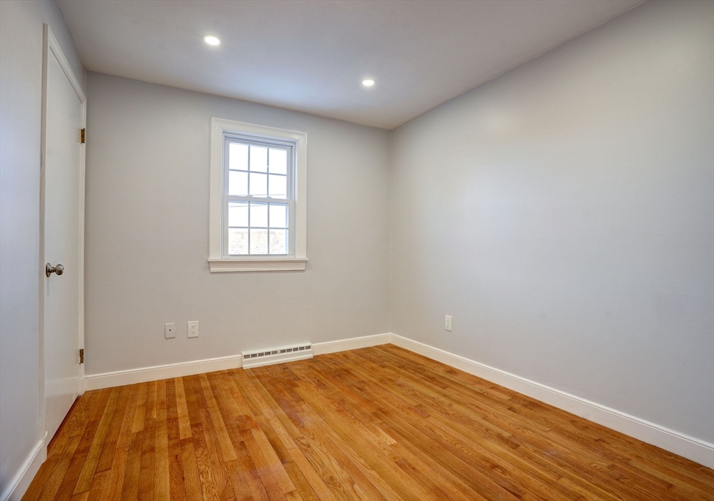 24 Lake View Road Weymouth, MA 02189 - Photo 36 of 39 Gallery Image 36