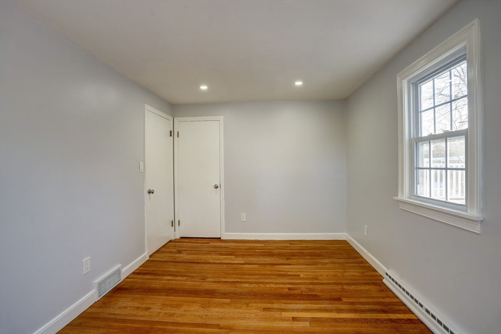 24 Lake View Road Weymouth, MA 02189 - Photo 37 of 39 Gallery Image 37